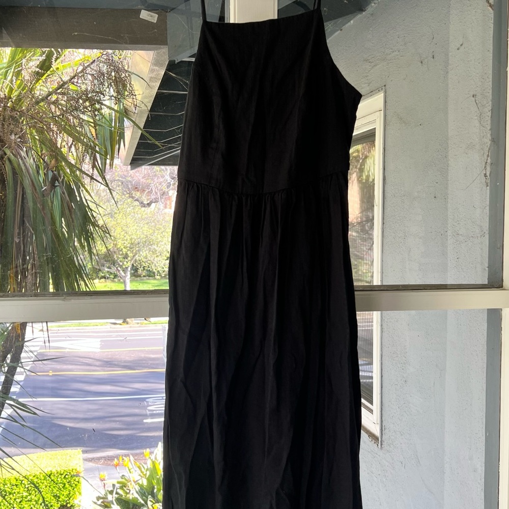 Old Navy Black Spaghetti Strap Maxi Sundress